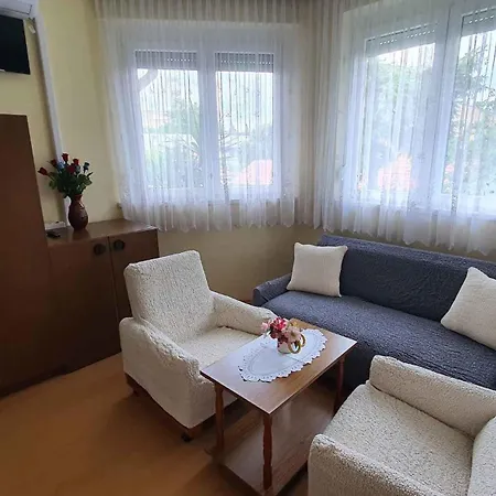 Siofok, Balaton 3 شقة
