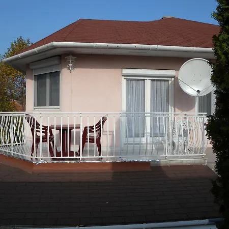Siofok, Balaton 3 شقة شيوفوك